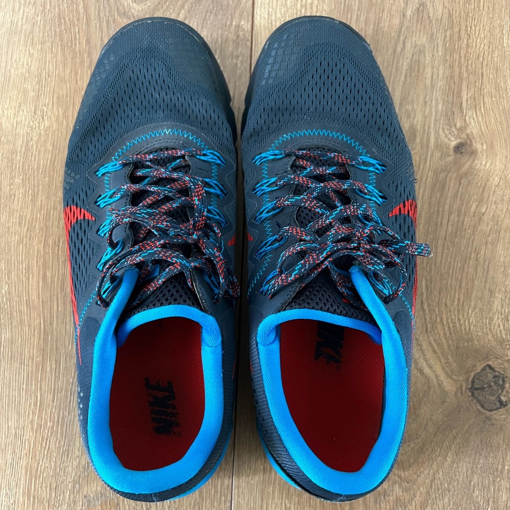 Men Nike sneaker